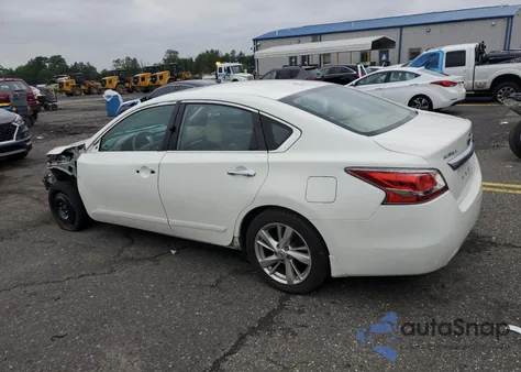 2015 Nissan Altima 2.5 из США, поврежденный, VIN 1N4AL3AP1FN911111